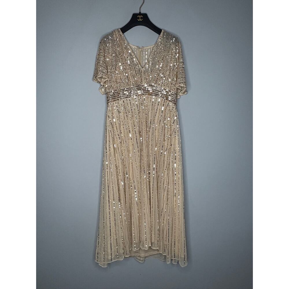 Mac Duggal Taupe Gold Embellished Short Sleeve Empire Waist Gown Size 10 $398